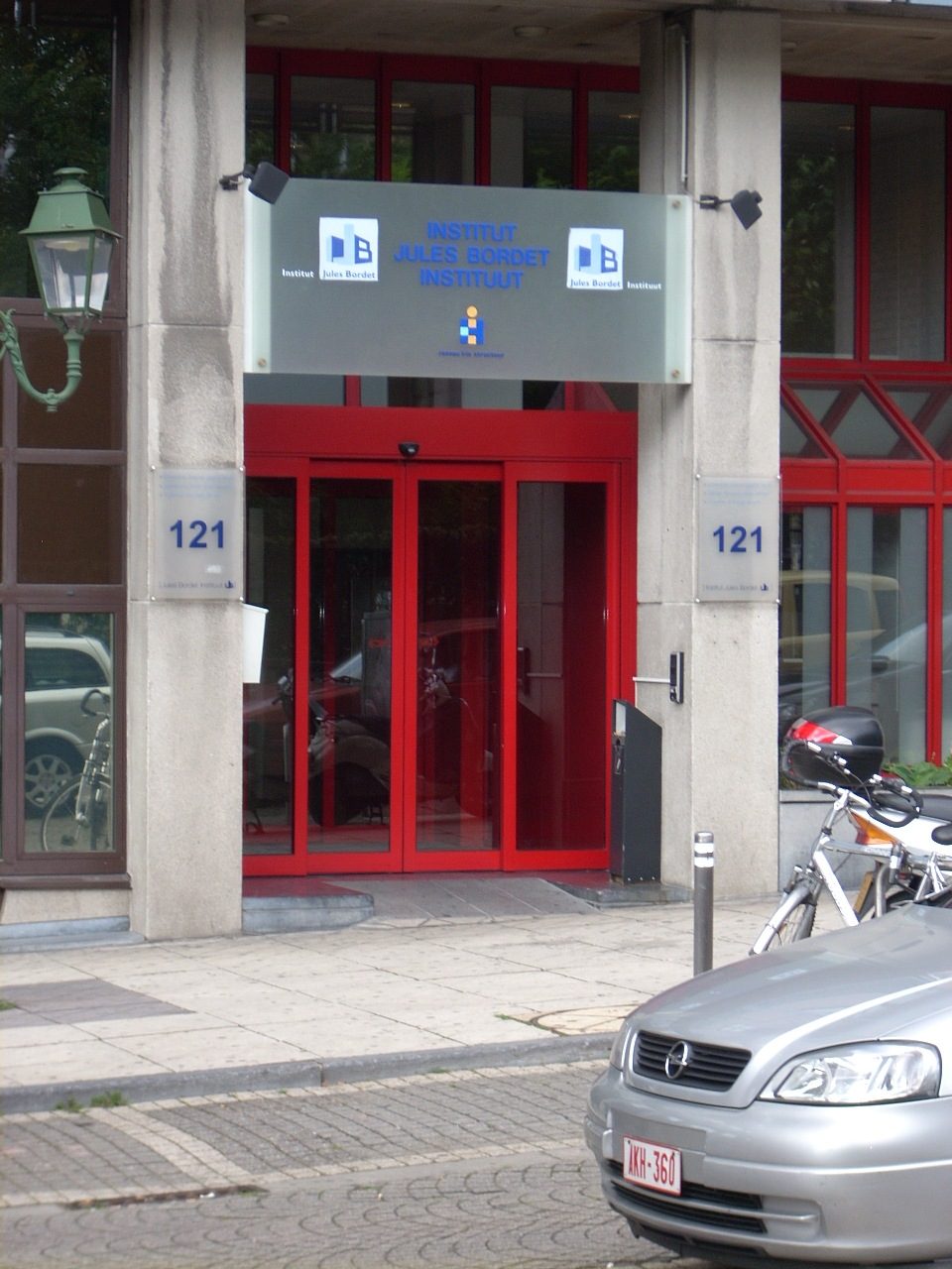 Institut%20Jules%20Bordet%2C%20Brussels%20-%2004.JPG